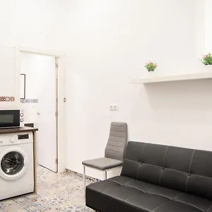 https://precioso-loft-en-el-corazn-de-triana.es-andalucia.com